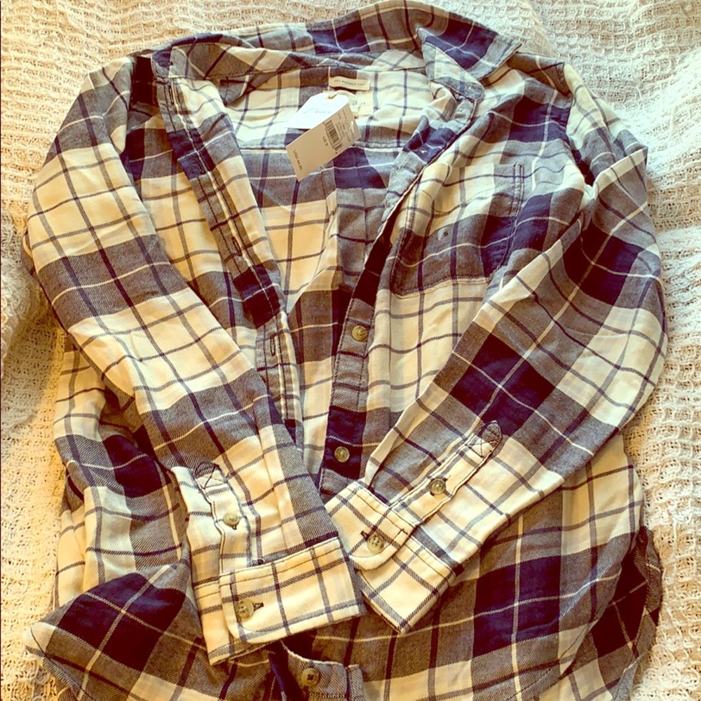 NWT. American Eagle ahmazingly soft plaid